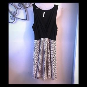 Sleeveless knee length dress